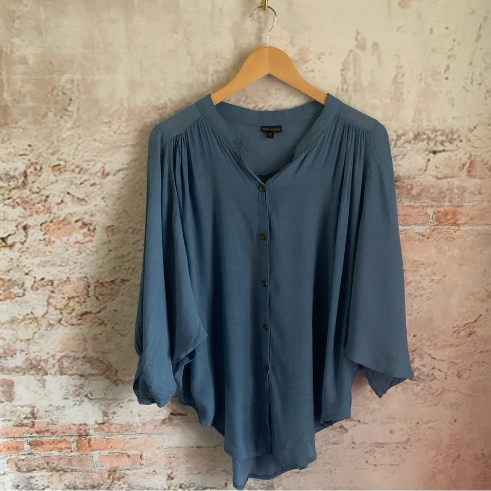 Coco + Carmen Blue Button-Front Flowy Top